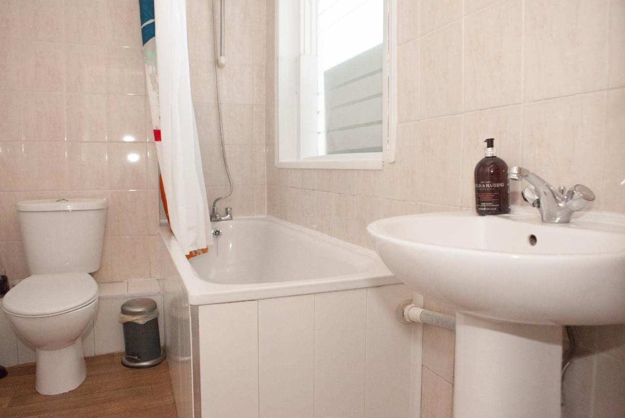 Fieldgate Spacious Rooms Лондон Экстерьер фото